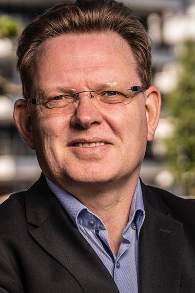 Dr. Andreas Hollstein