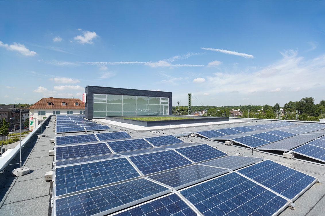 NKU Unternehmen.Machen.Klimaanpassung - Made in NRW: Dachbegrünung und Regenwassermanagement auf dem ersten klimaneutralen Bahnhof in Kerpen